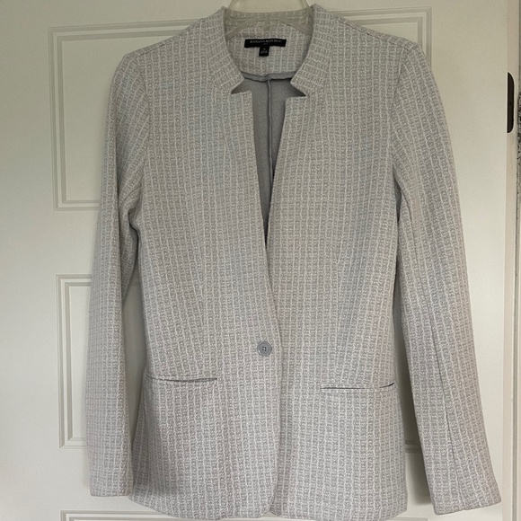 Banana Republic Jackets & Blazers - Banana Republic Blazer